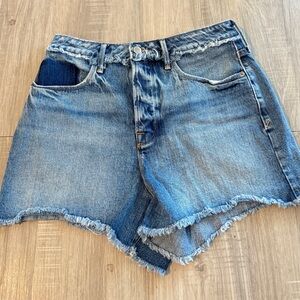 Good American High Waist Denim Short Size 6/28